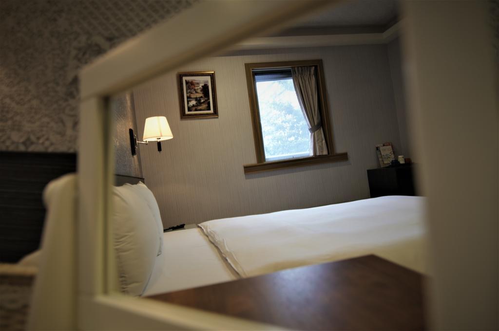 泊居旅店 Oursinn Hotel Taipéi Exterior foto